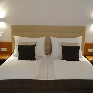 Albrecht Hotel